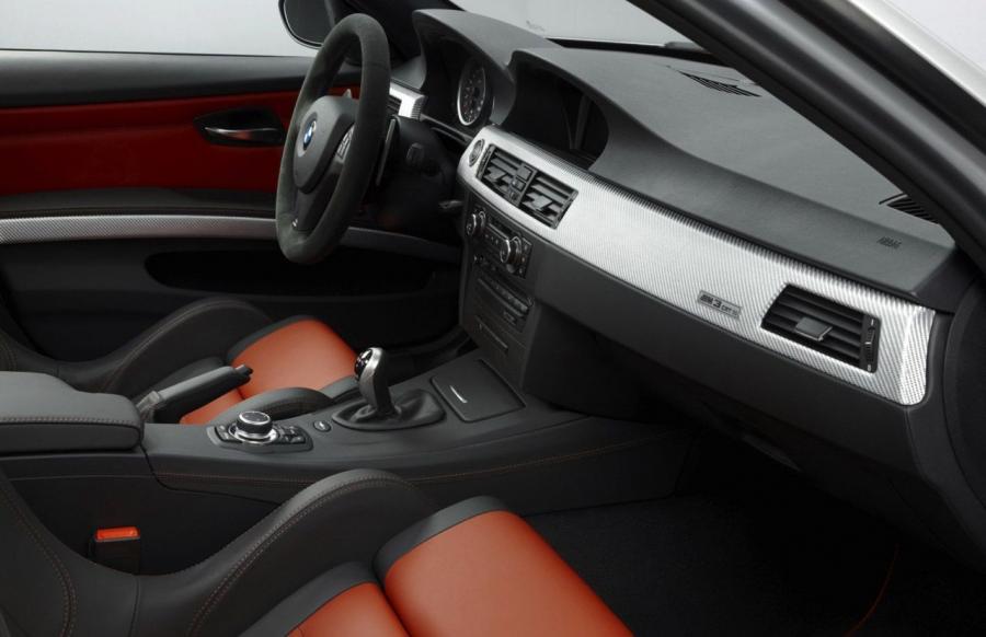  BMW M3 CRT 2011 года  (фото 29 из 76)